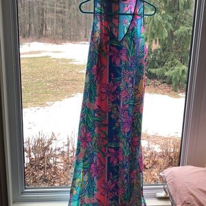 Ladies Lilly Pulitzer maxi dress